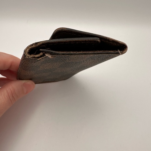 Louis Vuitton Damier Ebene key case key holder - Picture 4 of 8